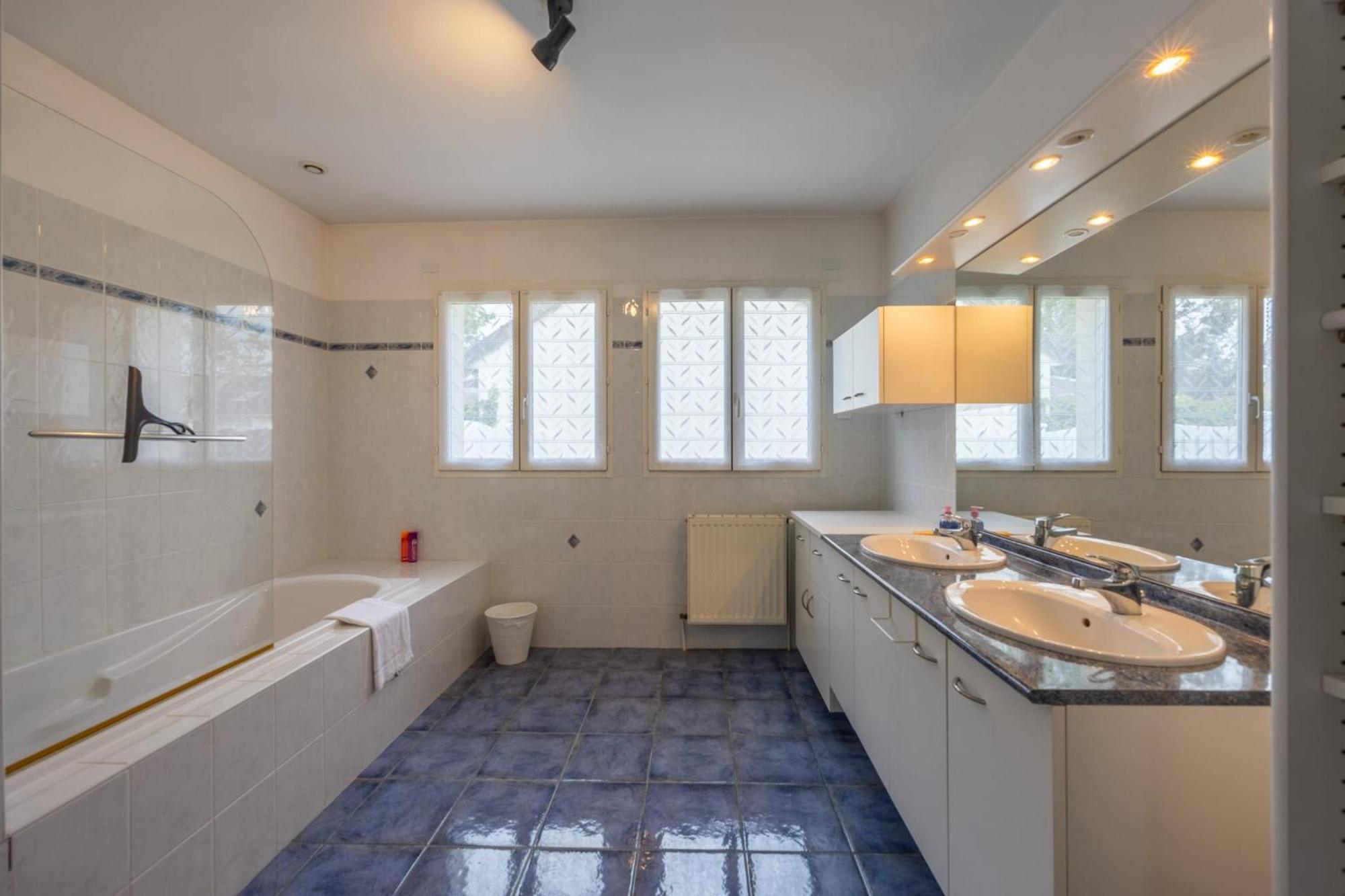 Le Nest Quiet House In City Center 바이외 외부 사진